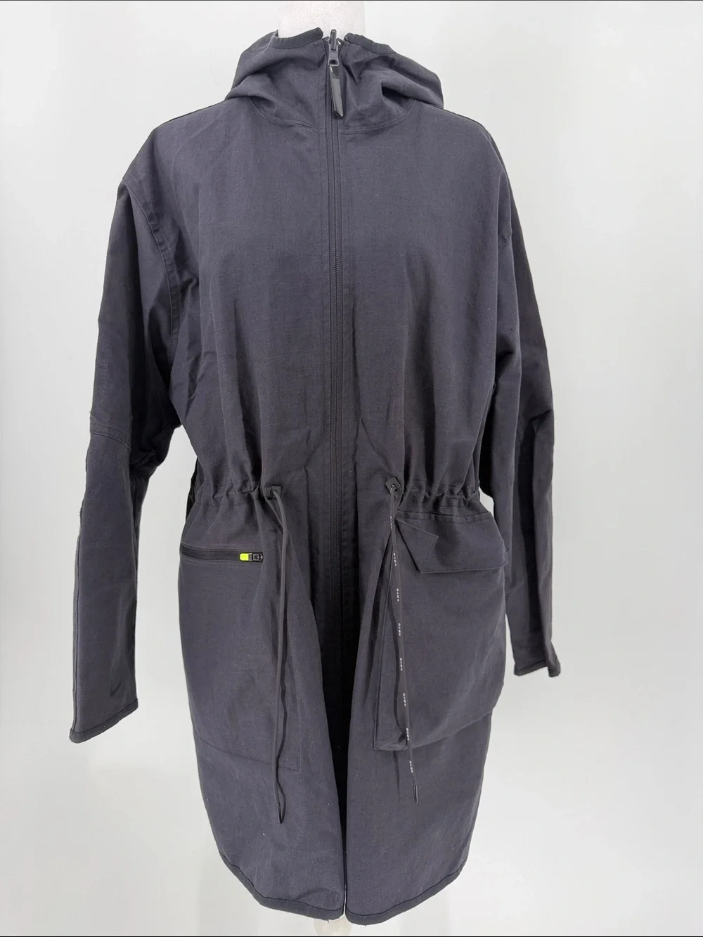 Nike Sportswear Tech Pack Reversible Rain Jacket Coat Women’s M AR2843-080